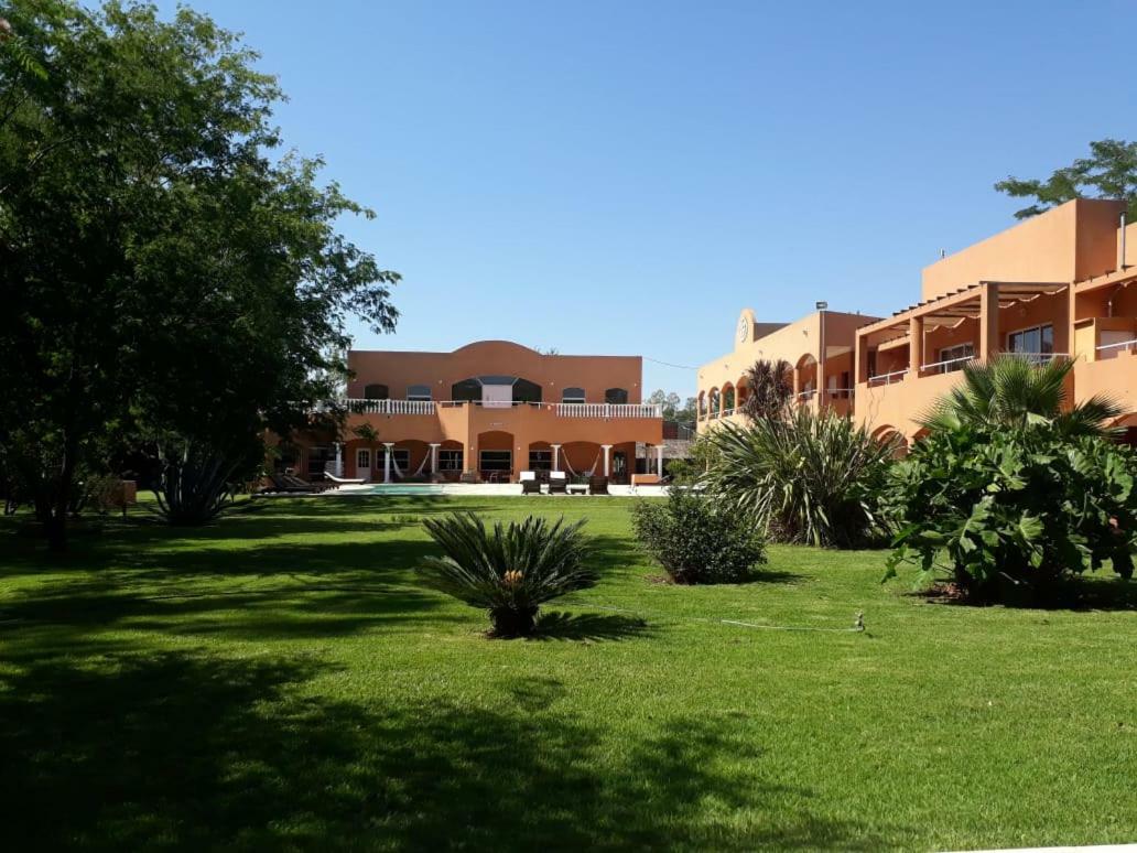 Las Victorias Apart Hotel San Miguel del Monte Exterior photo